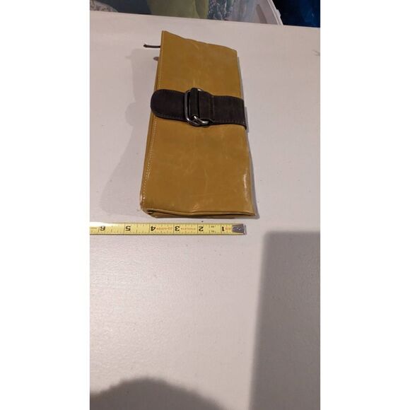 Shiraleah Women Yellow Fold-over Zippered Clutch Bag Size 5" H X 11" L - Picture 13 of 13